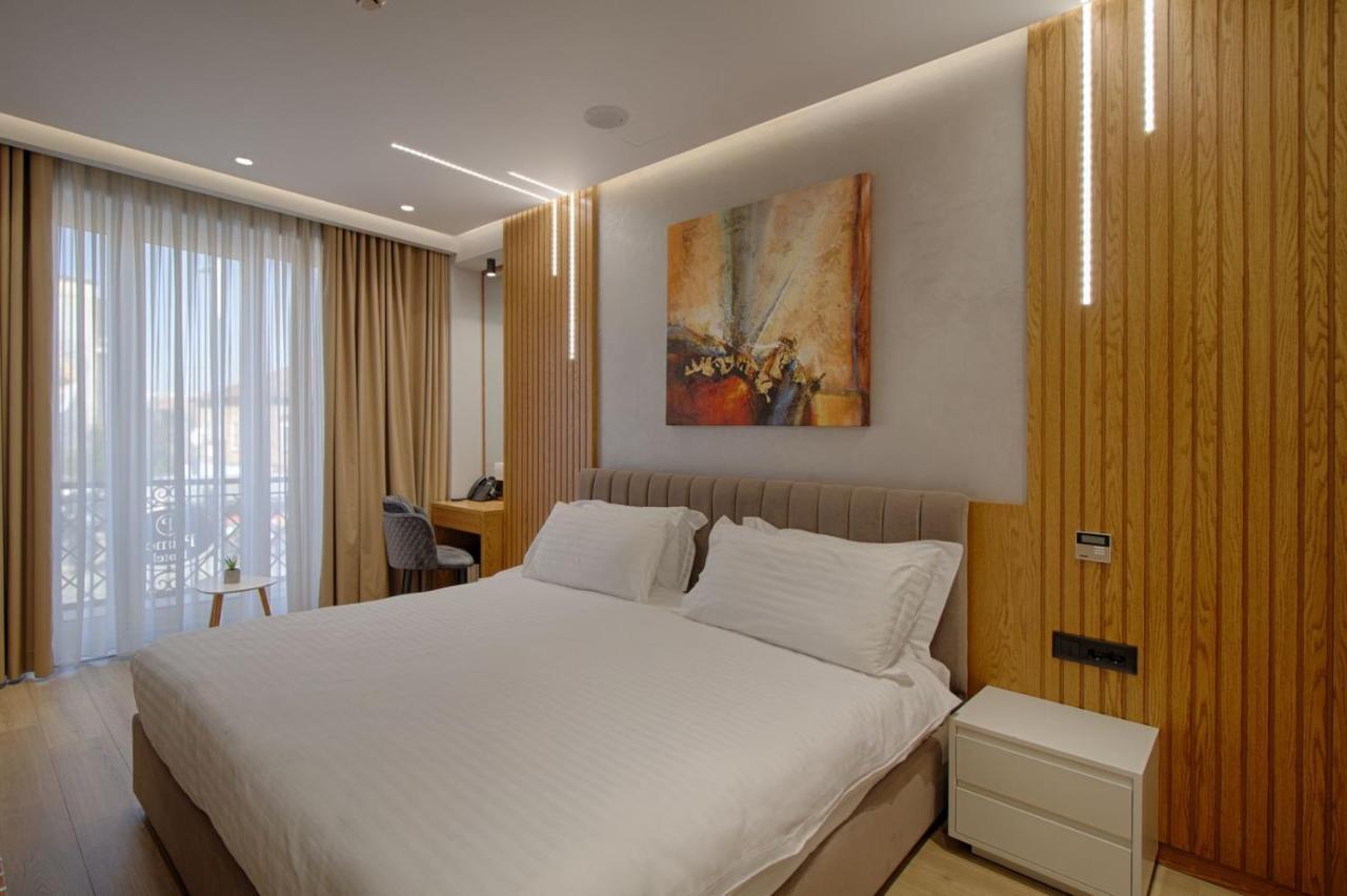 Primo Hotel Tiranë Luaran gambar