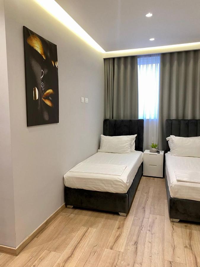 Primo Hotel Tiranë Luaran gambar